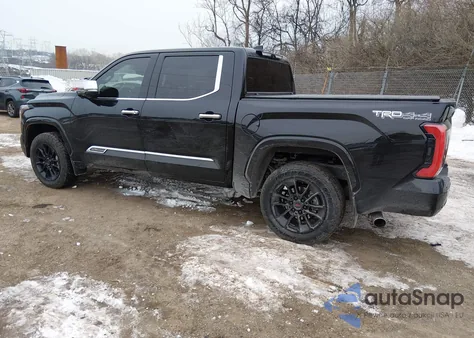 2024 Toyota Tundra 1794 Edition z USA, uszkodzony, nr VIN 5TFMA5DB3RX222995